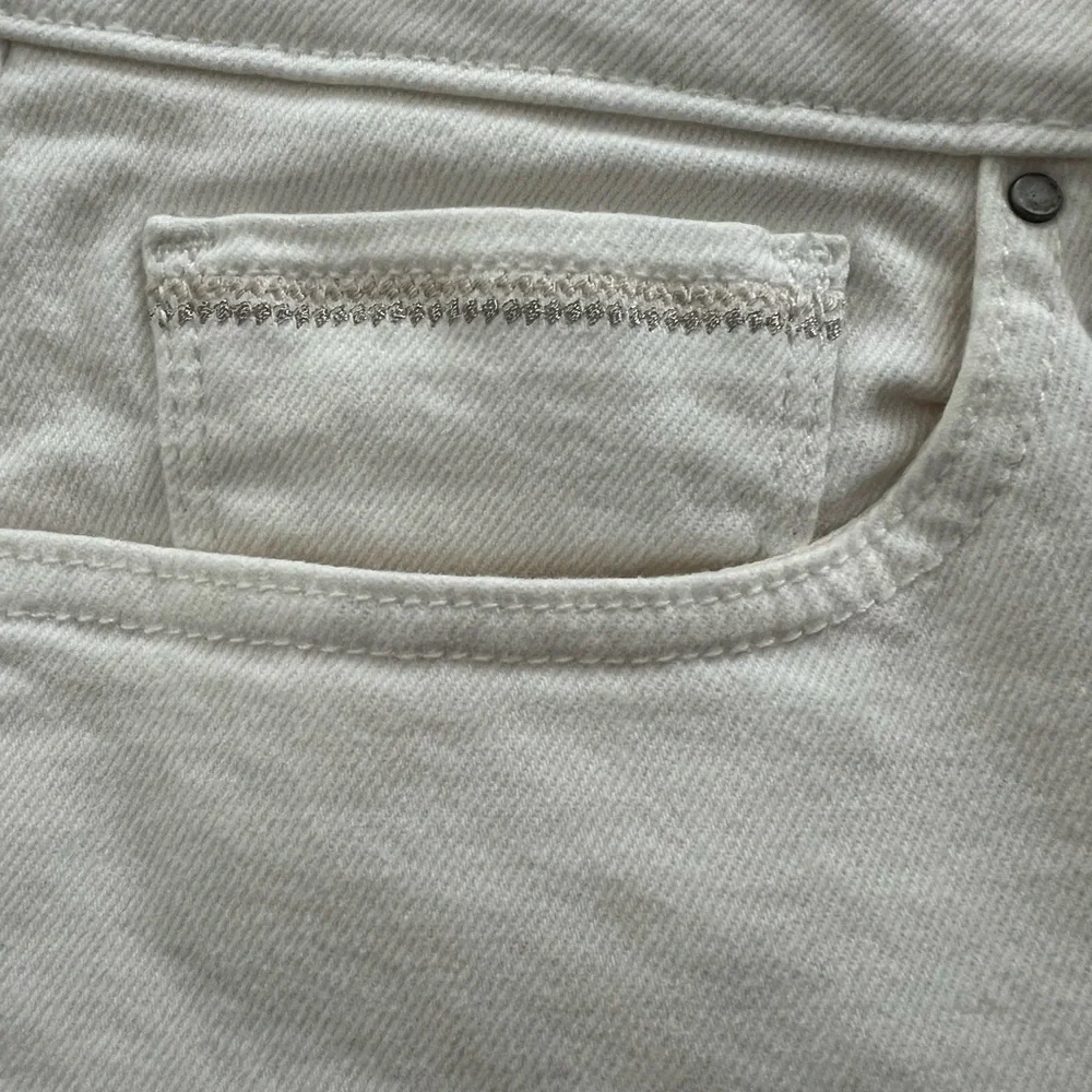 Levi’s Perfectly Shaping 512 Boot Cut White Jeans Women's 20W Medium - Picture 4 of 6